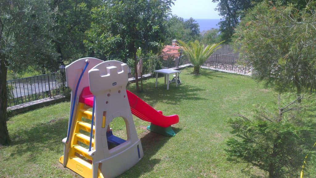 Holiday House Villa Neda Utjeha Rum bild